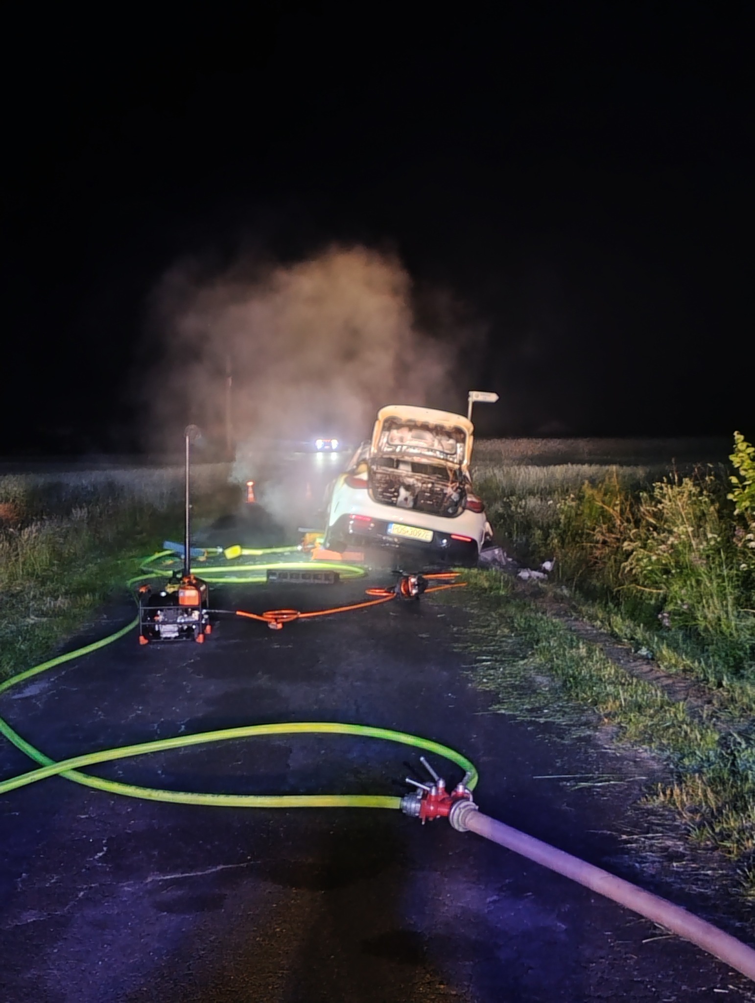 Pożar elektrycznego Mercedesa w miejscowości Zaleśna