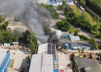 Pożar hali magazynowej w Polkowicach