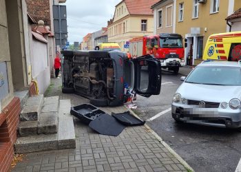 Wjechał w ludzi na rynku w Chełmnie. Są ranni