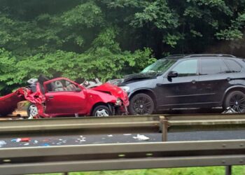 Tragedia na DK86 w Katowicach. Nie żyje kobieta i noworodek