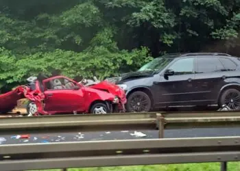 Tragedia na DK86 w Katowicach. Nie żyje kobieta i noworodek