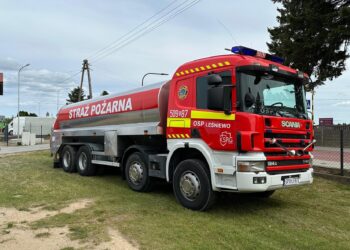 Z cywila do straży. Nowa cysterna OSP Leśniewo