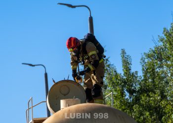 Wyciek z cysterny kolejowej. Wezwano SGRChem-Eko WROCŁAW-3