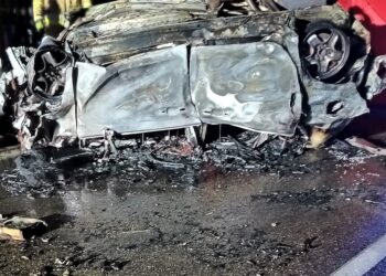 Tragedia na DW659. Osobówka całkowicie spłonęła