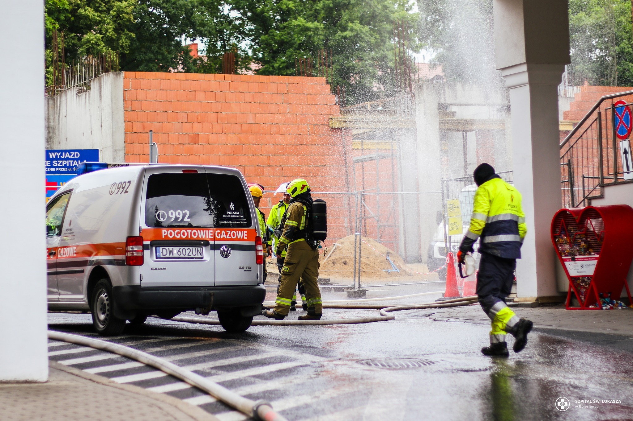 Bolesławiec: Wyciek gazu przy szpitalu, przeprowadzono ewakuację