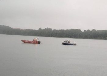 Na Jeziorze Czos trwa akcja poszukiwawcza