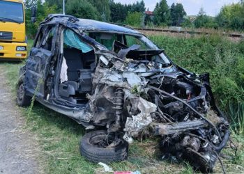 Wypadek na przejeździe kolejowym w Radziszowie