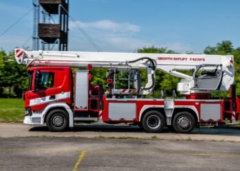 40-metrowe podnośniki dla PSP. Wybrano wykonawcę