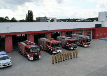 Grudziądzcy strażacy wyjeżdżają do zdarzeń z nowej strażnicy