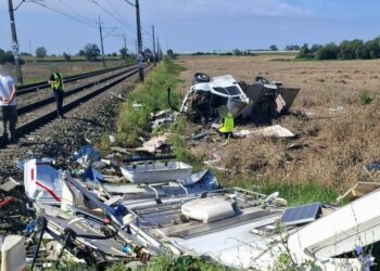 Kamperem wprost pod pociąg. Jedna osoba nie żyje