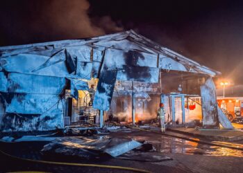 Pożar hali produkcyno-biurowej w Nowogardzie