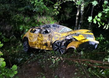 Wypadek w Makowej. Dwie osoby trafiły do szpitala