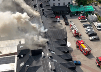 Pożar hotelu w Starachowicach. Trwa akcja strażaków