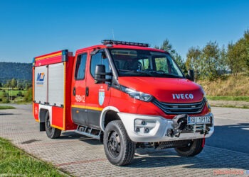 W Bieszczadach bezpieczniej. OSP Lutowiska ma nowy samochód