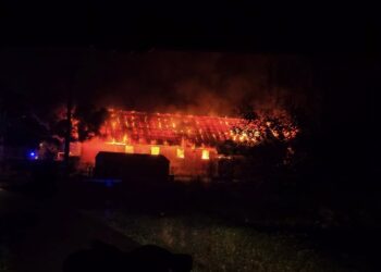 W Krzeczowie spłonął budynek gospodarczy