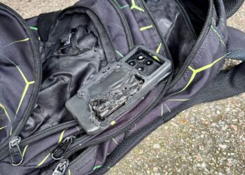 Braniewo. Podczas lekcji w plecaku wybuchł telefon