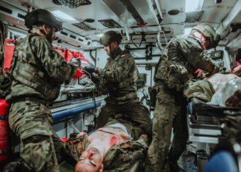 Szef MON powołał wojska medyczne