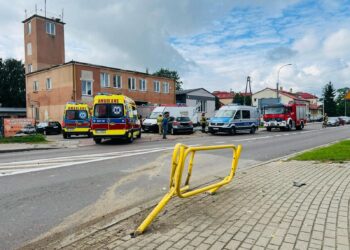 Wypadek przed remizą OSP w Piątnicy