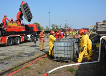 Lubelscy strażacy ćwiczyli w terminalu przeładunkowym
