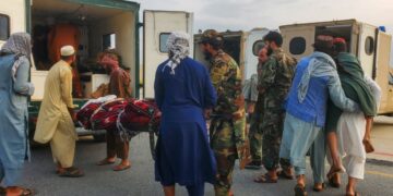 Potężne trzęsienie ziemi w Afganistanie – setki ofiar