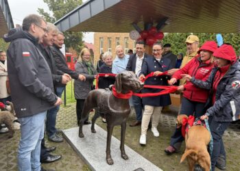 W Wołczkowie odsłonięto pomnik psa ratownika