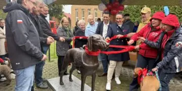 W Wołczkowie odsłonięto pomnik psa ratownika