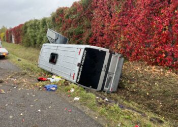 Wypadek busa na S7 pod Grójcem