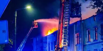 Pożar w dawnej fabryce mebli w Sulechowie [FOTO]