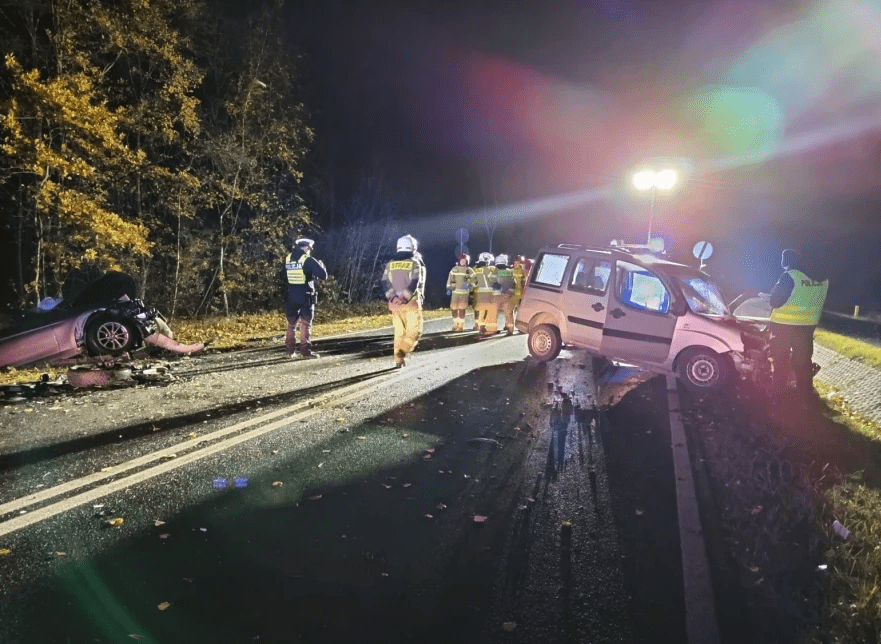 Ciężko ranni w wypadku na DW-196