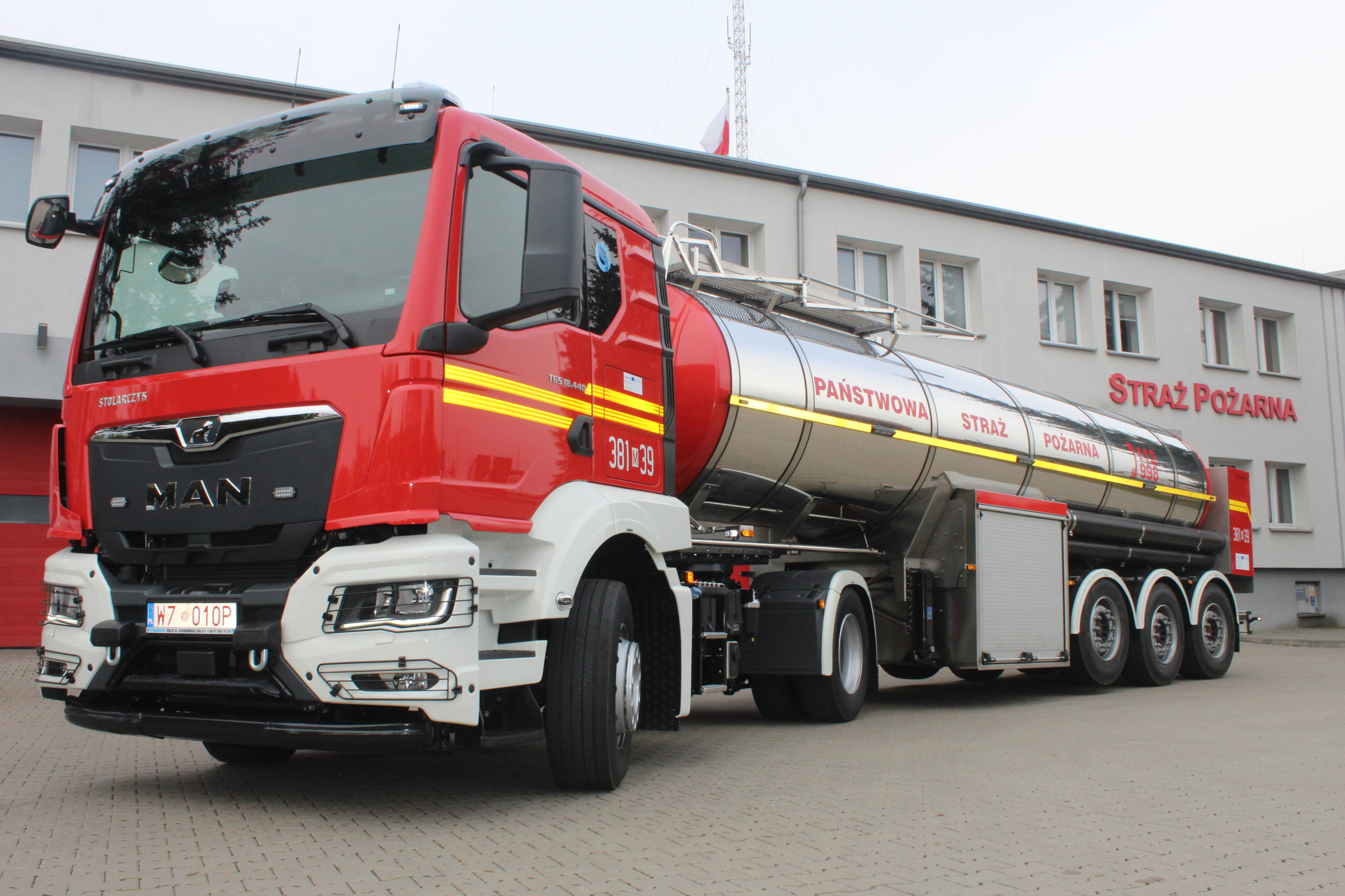 Siedleccy strażacy doposażeni w nową cysternę