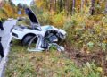 Wypadek na DW-205. Osobówka w częściach, cztery osoby w szpitalu