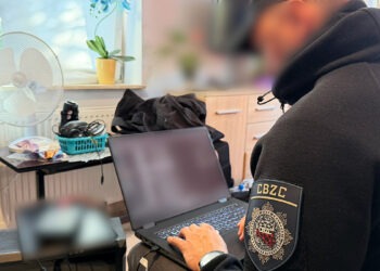 Policja rozbiła grupę odpowiedzialną za fałszywe alarmy