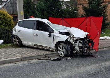 Wypadek w Tuszymie. Nie żyje 21-latek