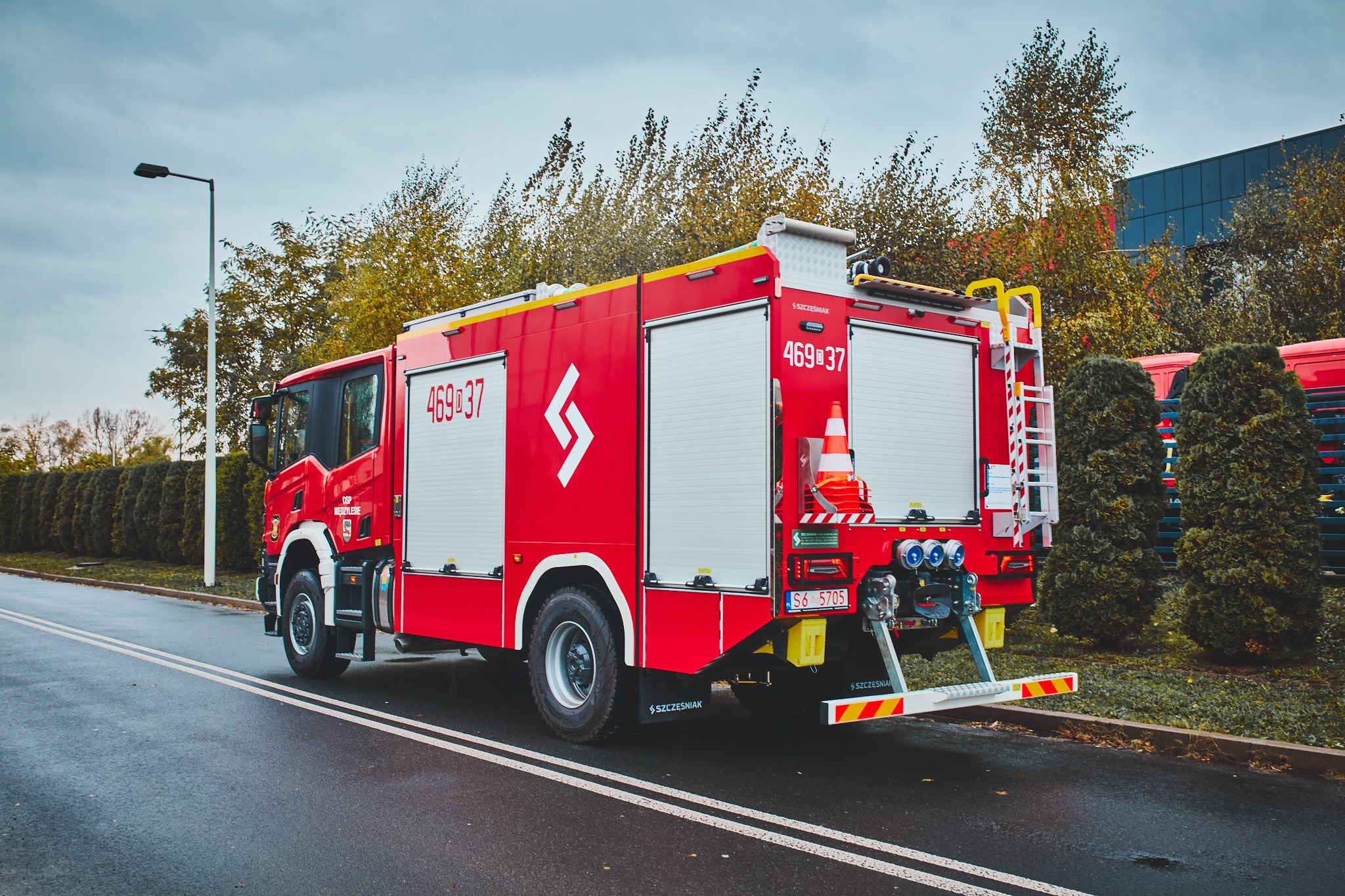 Strażacy z Międzylesia mają nowy ciężki wóz