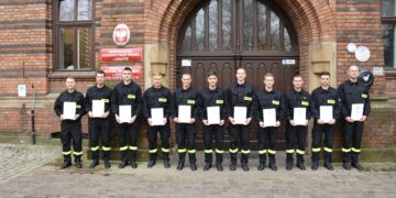 Nowi strażacy zasilili szeregi krakowskiej straży pożarnej