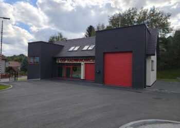 Ochotnicy z OSP Radwanowice już w nowej remizie