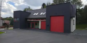 Ochotnicy z OSP Radwanowice już w nowej remizie