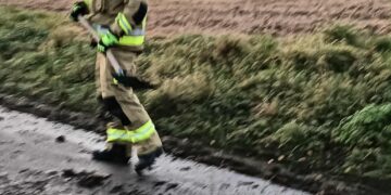 Błoto na drodze? Strażacy posprzątają…