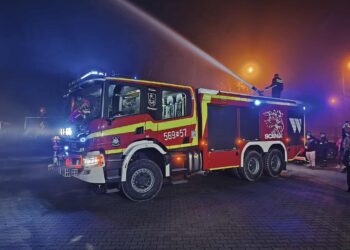 OSP Złotokłos z nowym ciężkim wozem