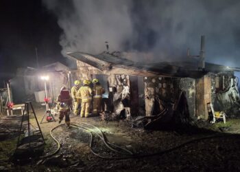 Pożar budynku w trudnym terenie. Tragiczne skutki