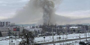 W Skawinie płonie hala magazynowa