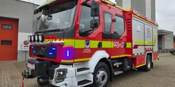 Ochotnicza Straż Pożarna w Chwaszczynie z nowym wozem