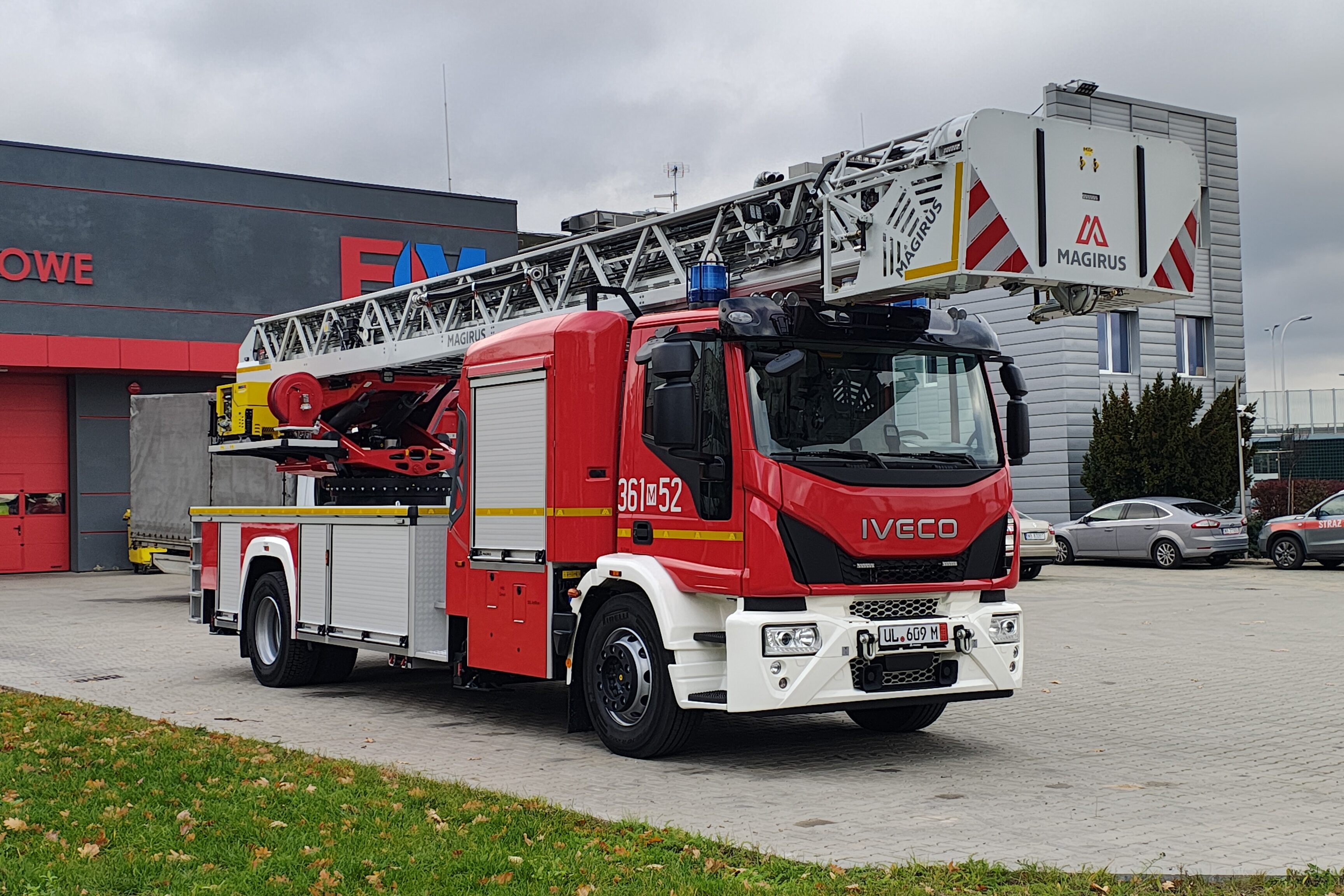 Nowa drabina mechaniczna dla płockich strażaków