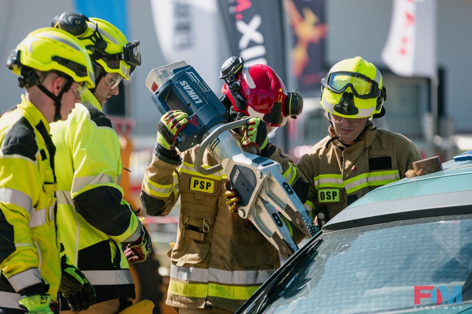 Wyjątkowa akcja Fire-Max. 100 zestawów hydraulicznych czeka na strażaków