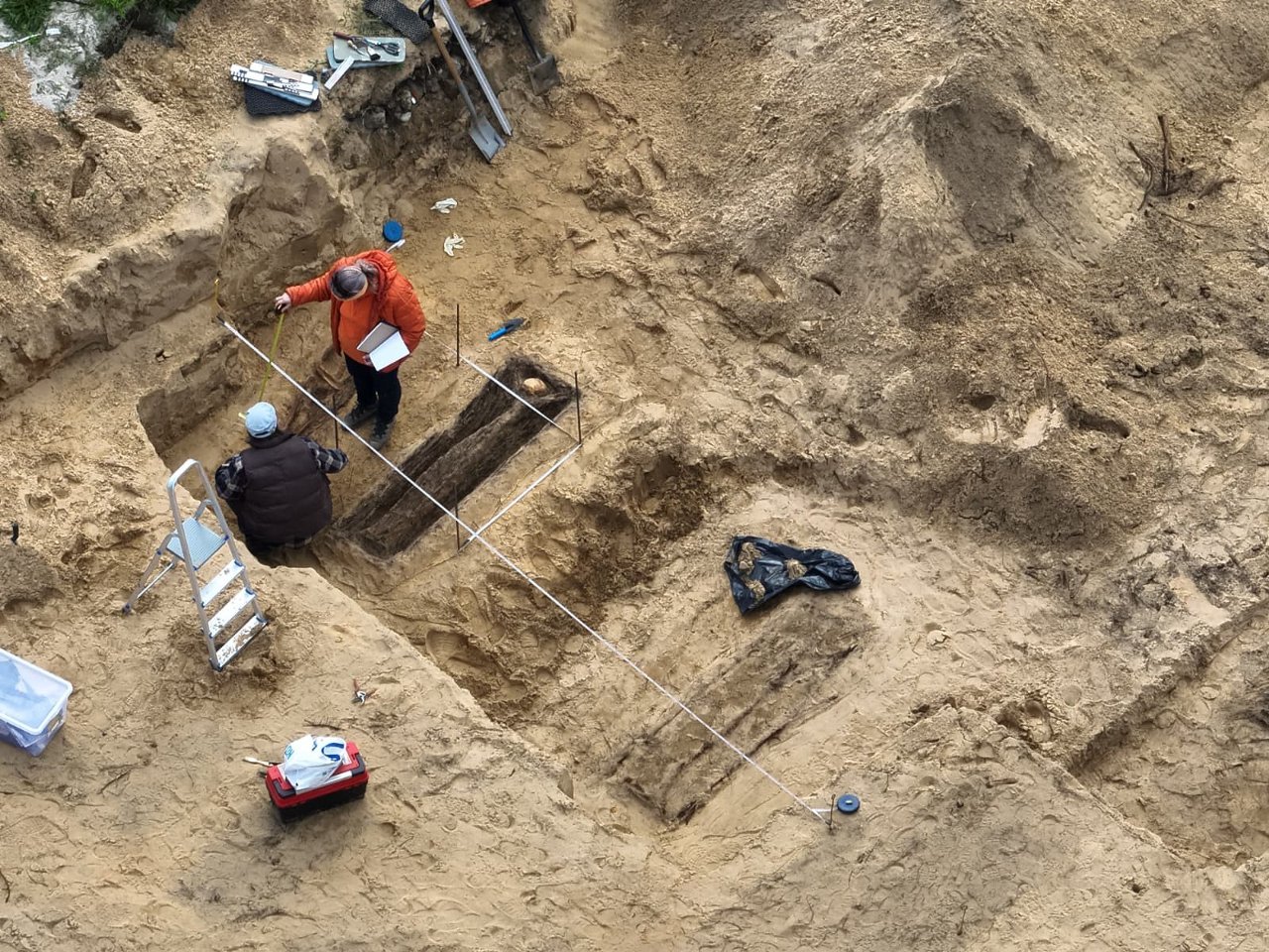 Groby na budowie remizy OSP Bogdaniec. Prace wstrzymane