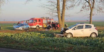 Zderzenie Oplów na skrzyżowaniu w miejscowości Sulin