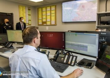 Pożar w przychodni. Dyżurny Stanowiska Kierowania PSP z zarzutami