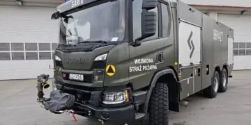 Kolejna Scania dla wojskowych strażaków z Powidza
