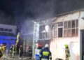 Pożar hali sklepu rolniczego w miejscowości Janówka