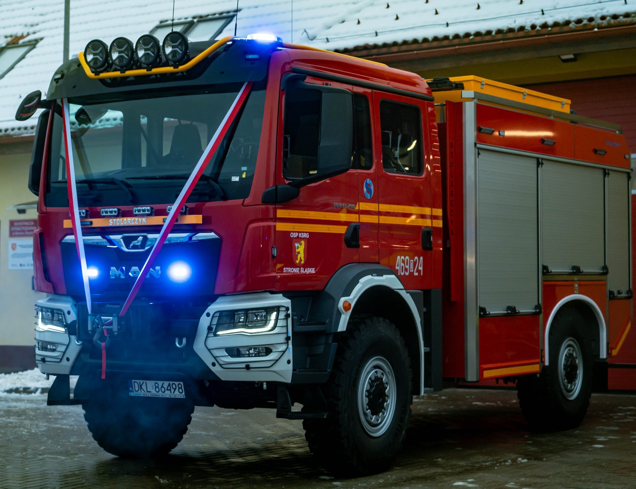 Stracili wóz w powodzi. Dzisiaj mają nowego MAN-a